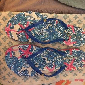Lily Pulitzer flip flop. Royal blue never worn