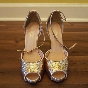 Gold Glittery Shoe