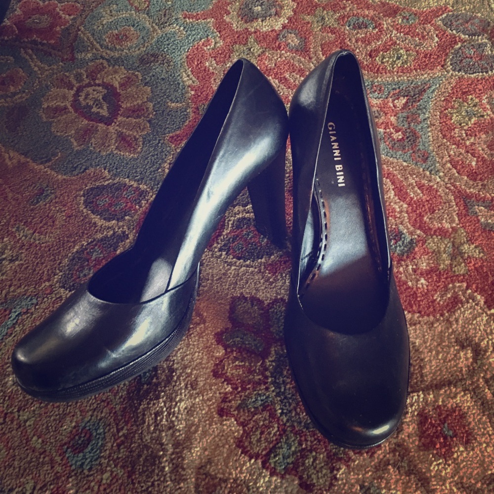 ⭐️Gianni Bini heels⭐️