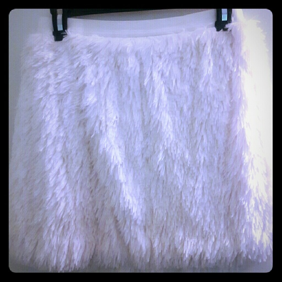 Clothes - Picture 1 of 4