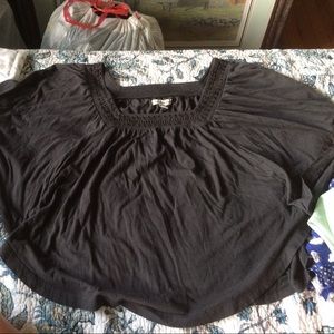 American Eagle gray top!