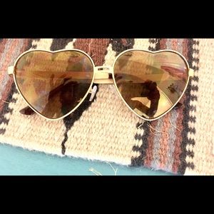 Heart shaped sunglasses 🕶