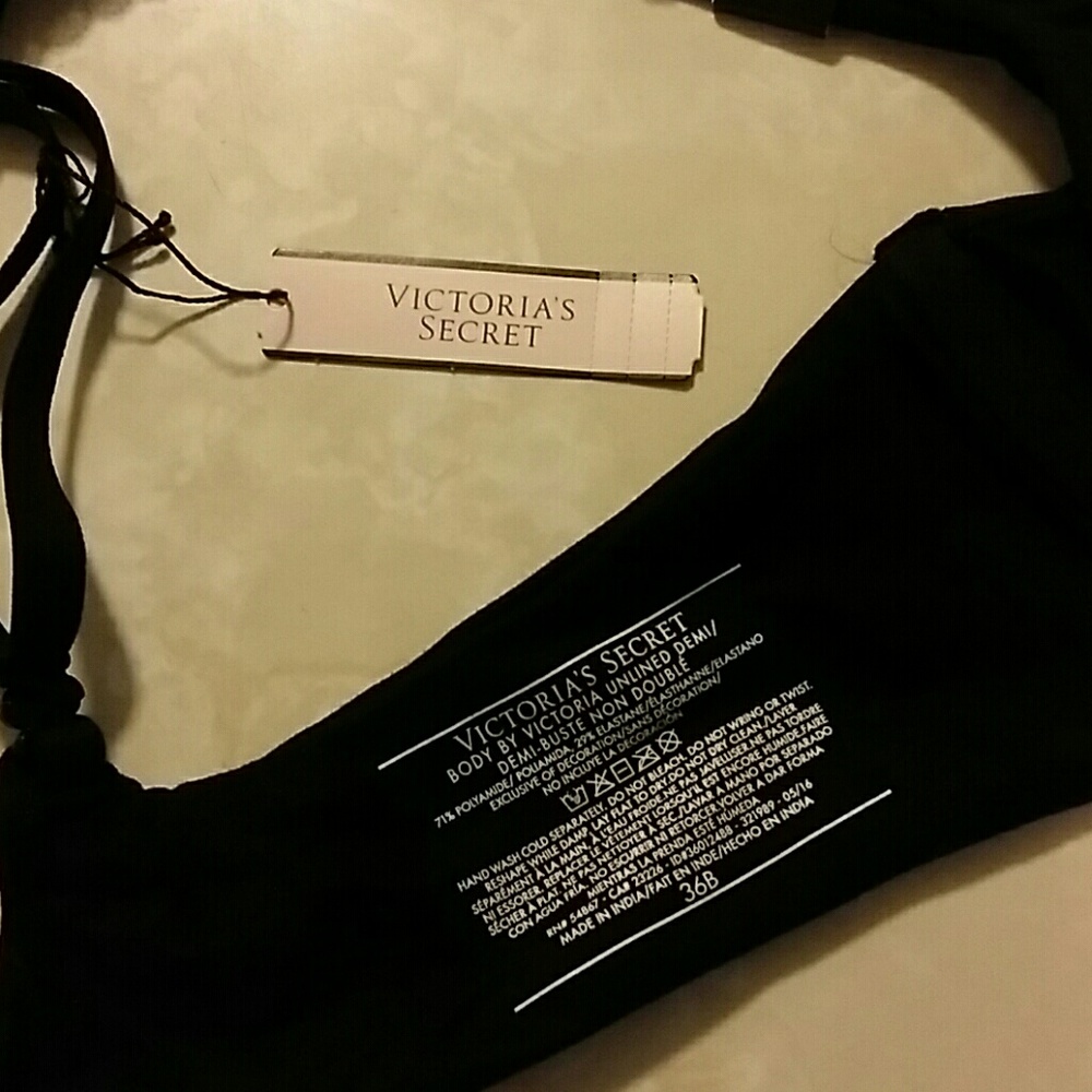 2 Body by Victoria Unlined Demi new with tags