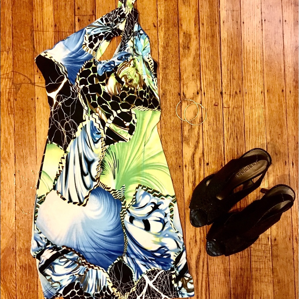 Cute cutout pattern tight dress