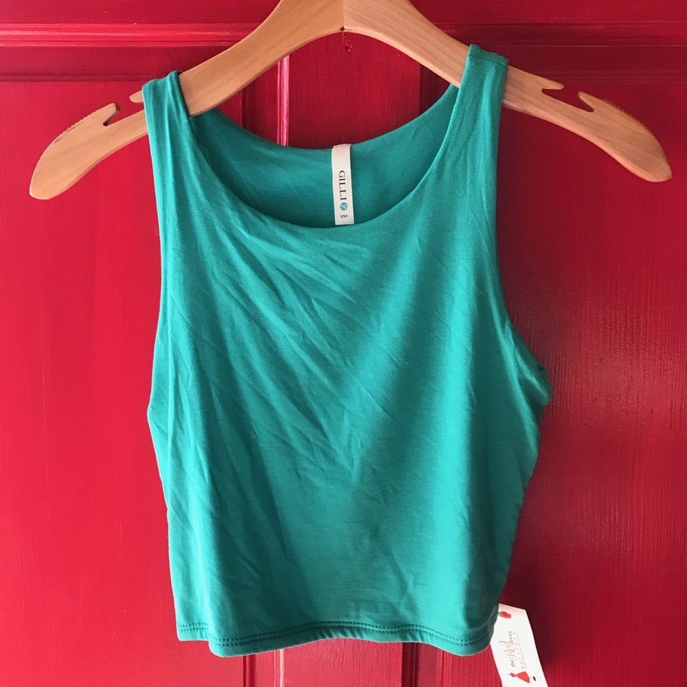 Crop top