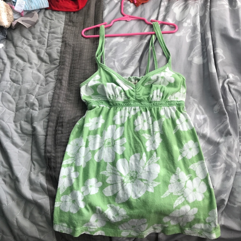 Green Hollister flower tank