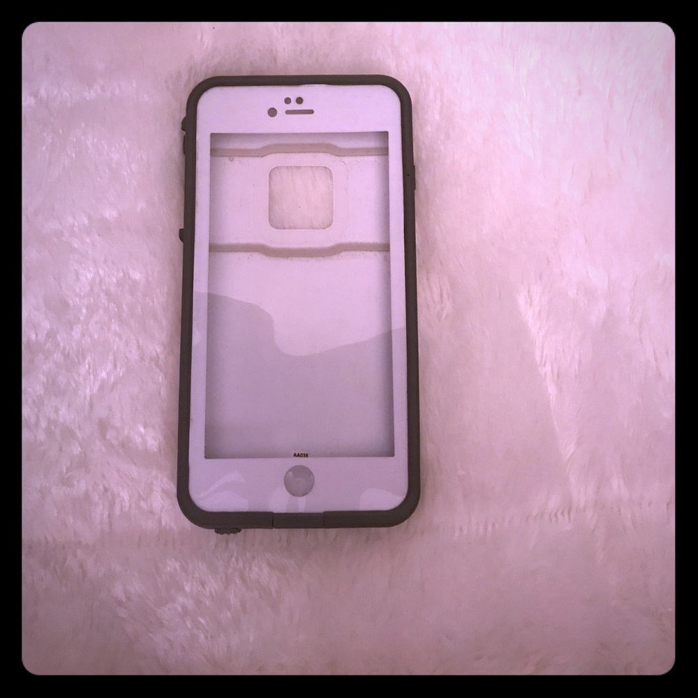 iPhone 6 Plus life proof case
