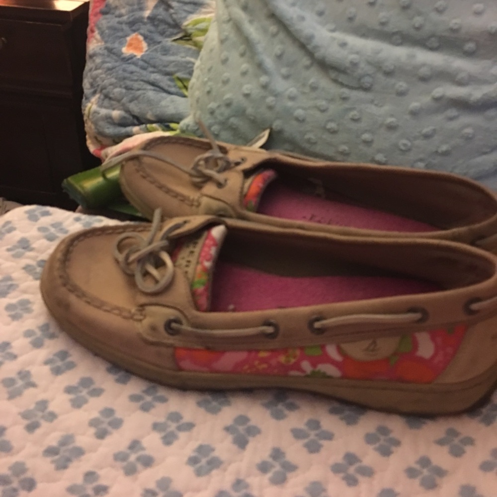 Sperries - Picture 2 of 3