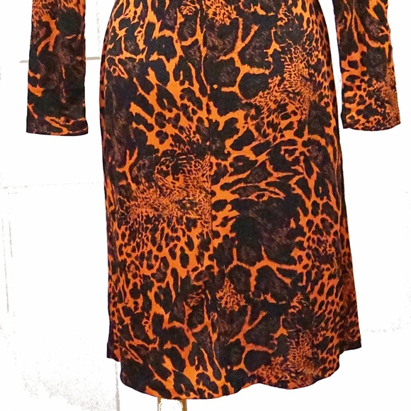 WEAR TO WORK DRESS V-NECK MADE IN EUROPE - Picture 5 of 5