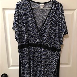 Plus size maternity top