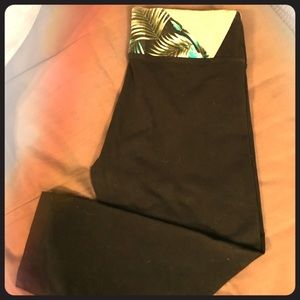 VS PINK yoga capris