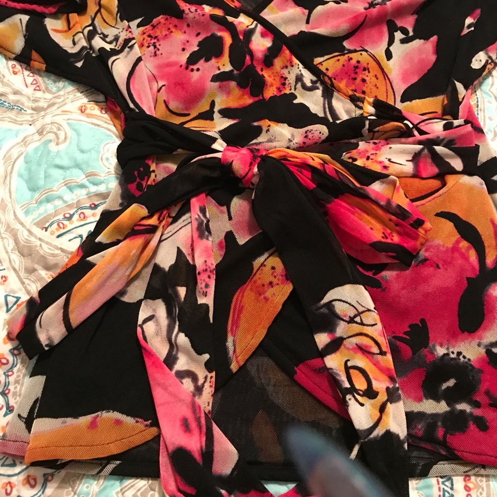 Colorful Bouse - Picture 3 of 4