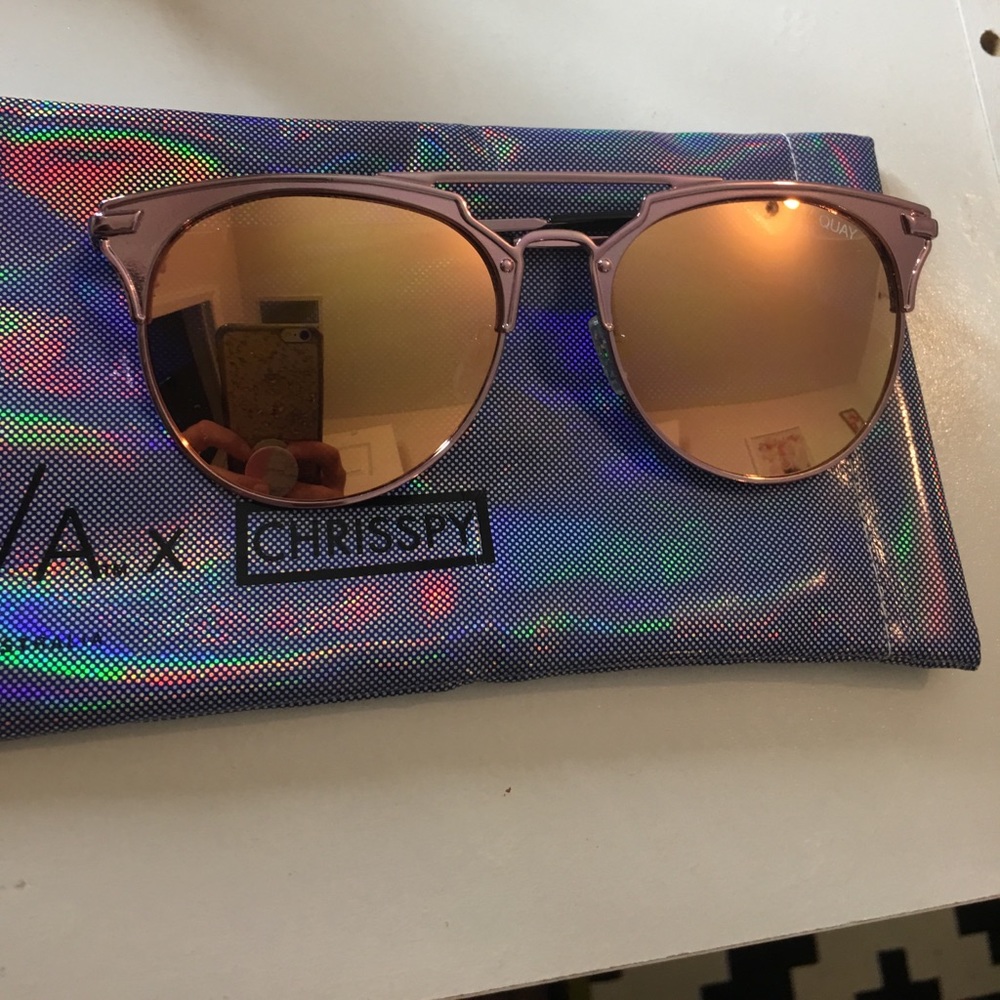 Quay x Chrisspy brand rose gold new sunglasses