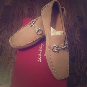 Salvatore Ferragamo - Parigi 5 Suede Loafer
