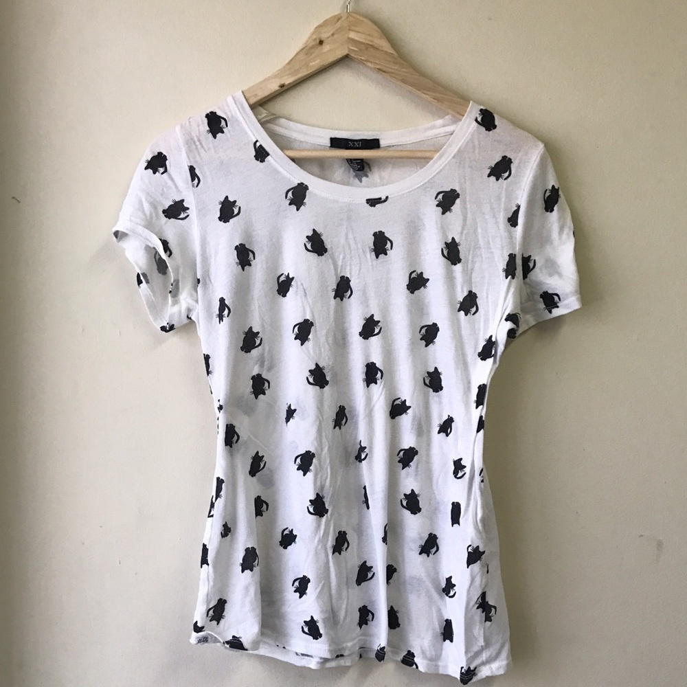 🐱Short sleeve tee with cat prints