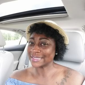 Meet your Posher, Valerie