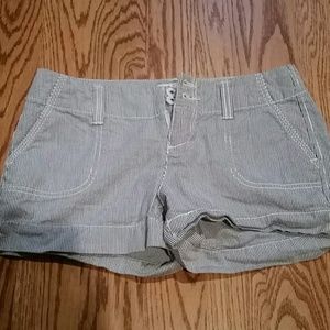 Kohl's SO pinstriped shorts