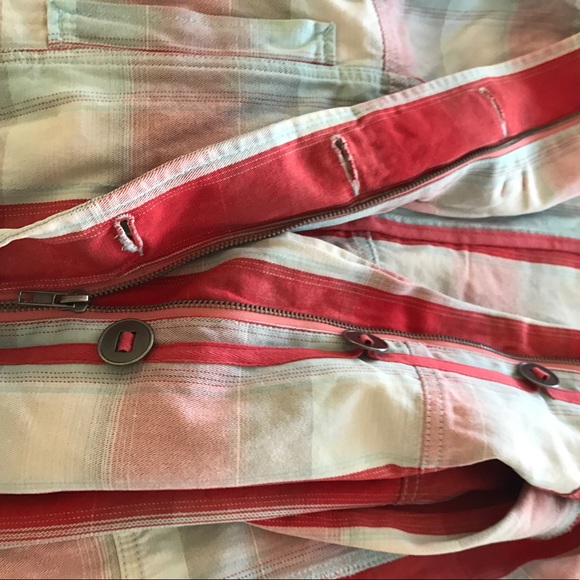 Hurley Plaid Jacket w/ Removable Hood - Picture 4 of 4