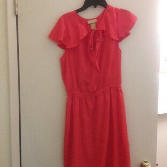 Tops & dresses - Picture 3 of 4