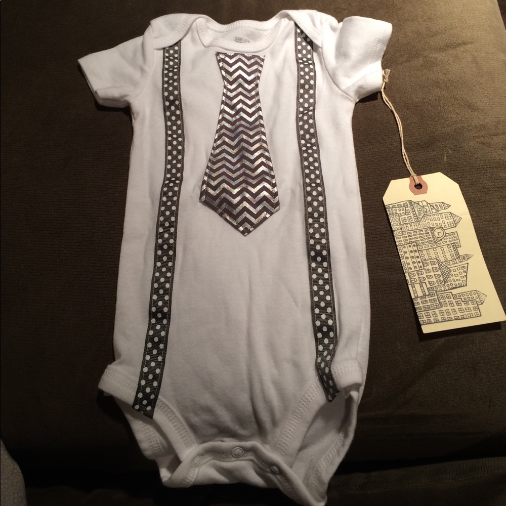 Carter's "fancy boy" Onesie 9-12 months