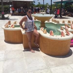 Meet your Posher, Lymaris