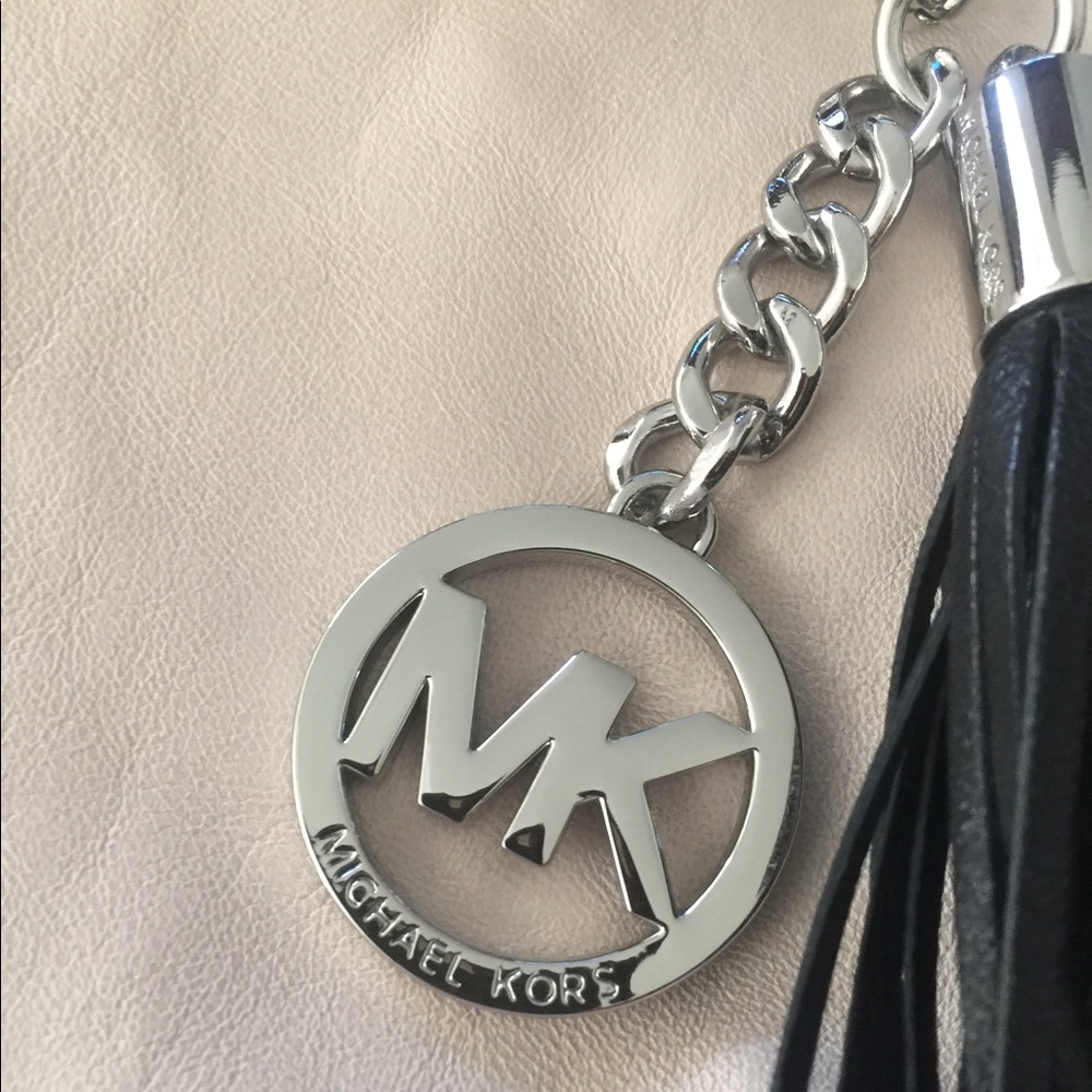 Michael Kors Chelsea Bag - Picture 8 of 8