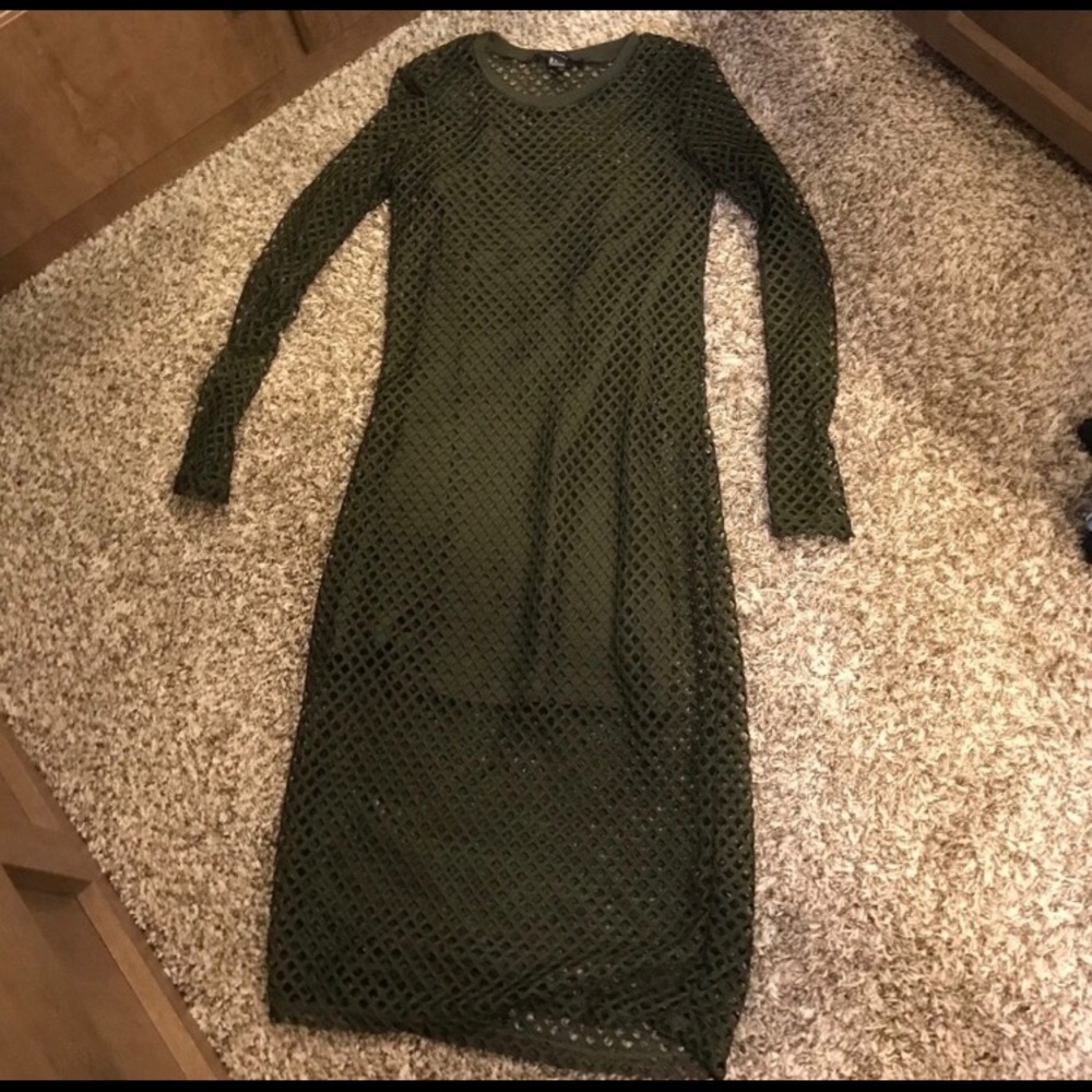 Forever 21 finis net dress