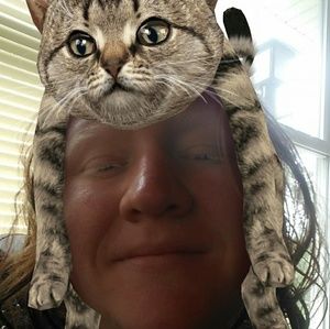 Meet your Posher, Danielle