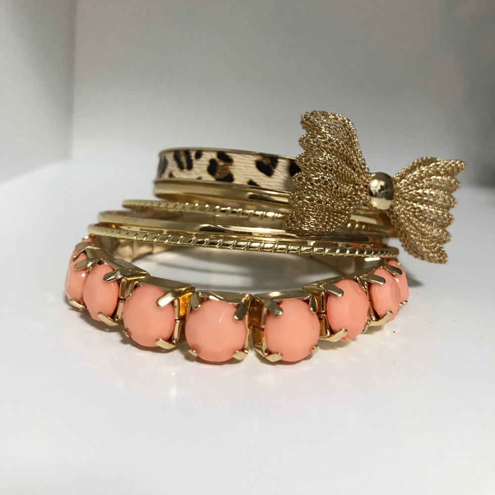 Eight Piece Bangle Set.