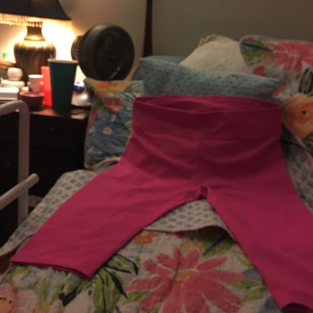 Fabletics xxl crops nwot