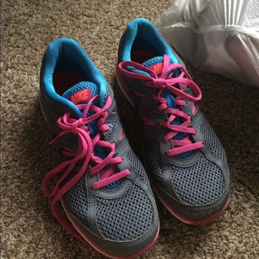 Gently used nikes