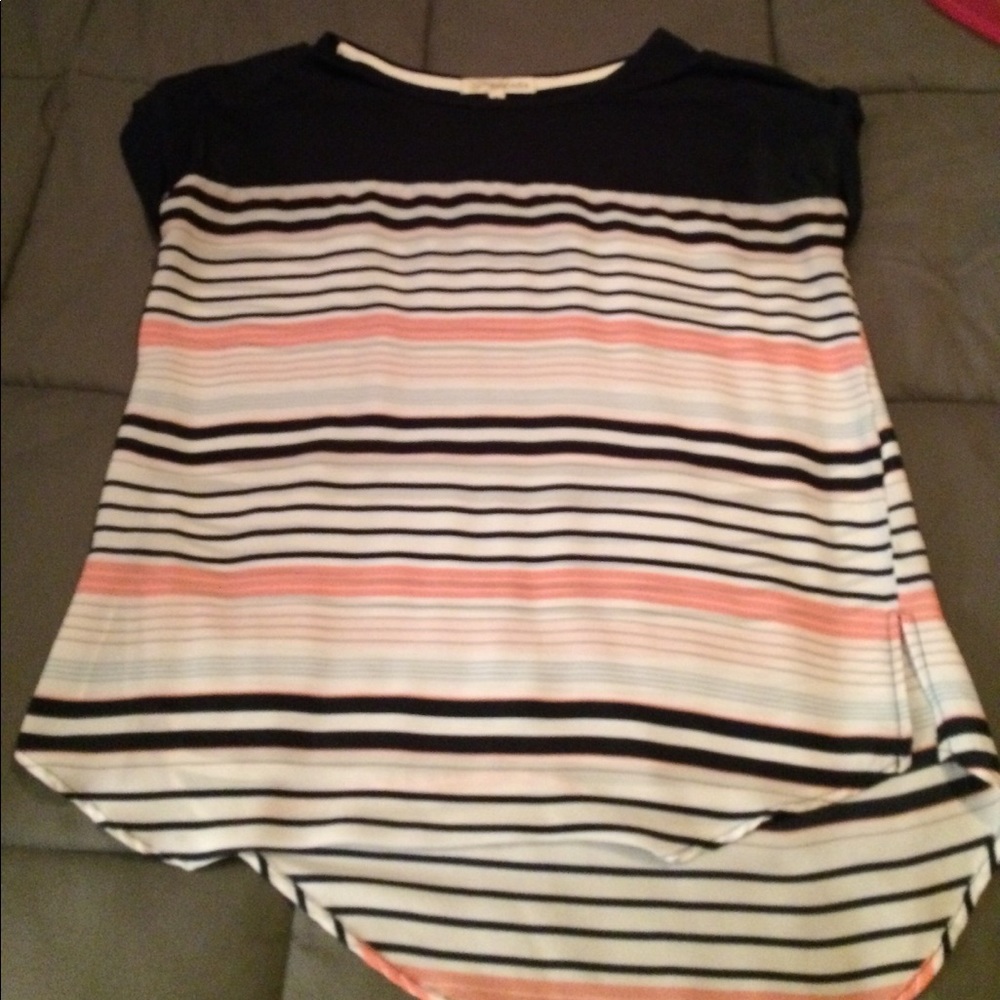Rewind short sleeve silky blouse