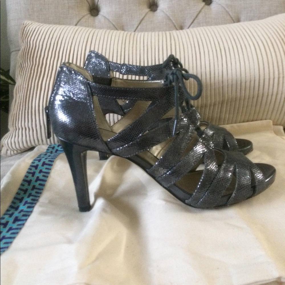 Anne Klein reptile heels leather
