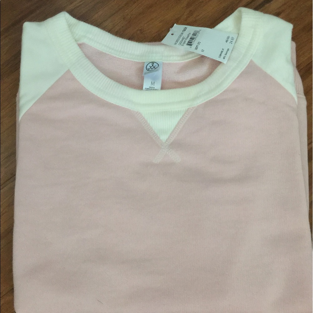 NWT Alternative raglan sleeve pullover/sz M