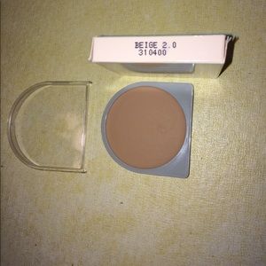 NIB Mary Kay cream to powder foundation