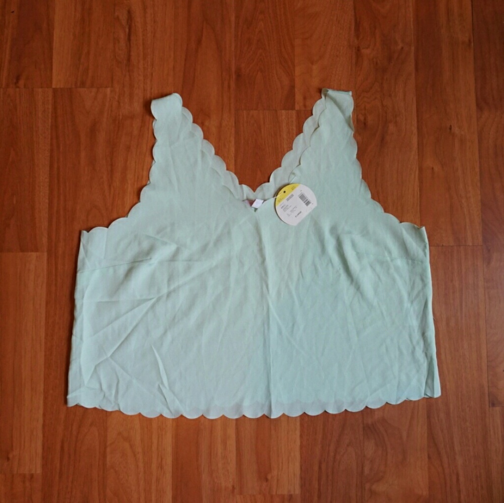 Scalloped Crop Top