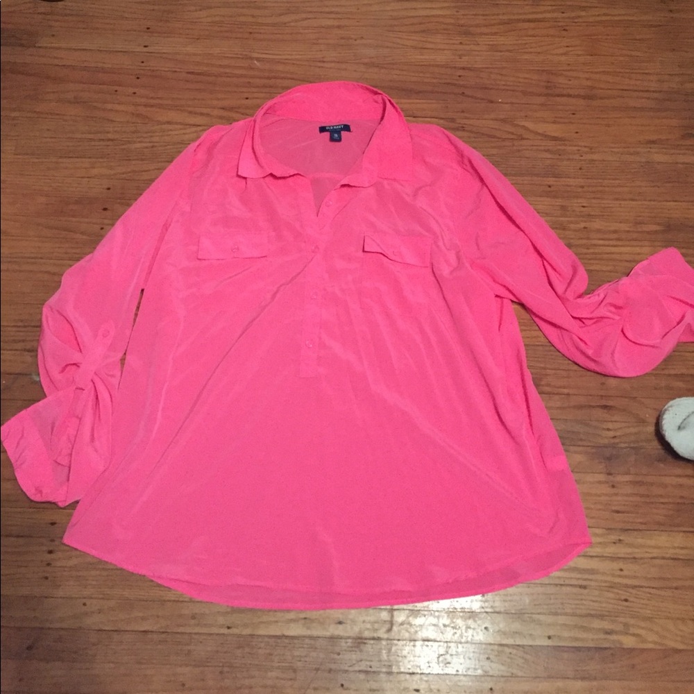 Lightweight quarter button shirt