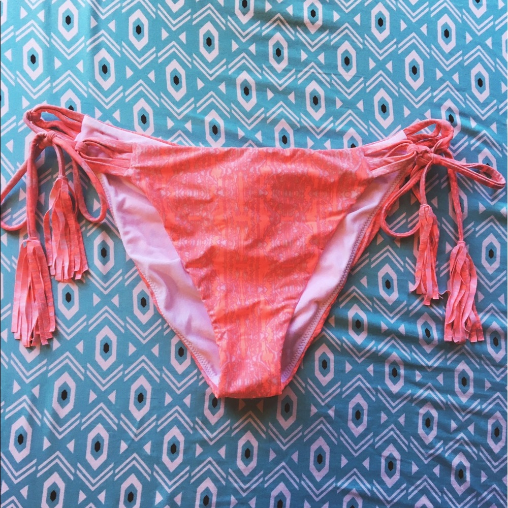 Cheeky O'Neill Bikini Bottoms! 🌸