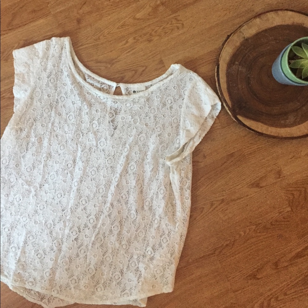 STYLUS Lace White Top