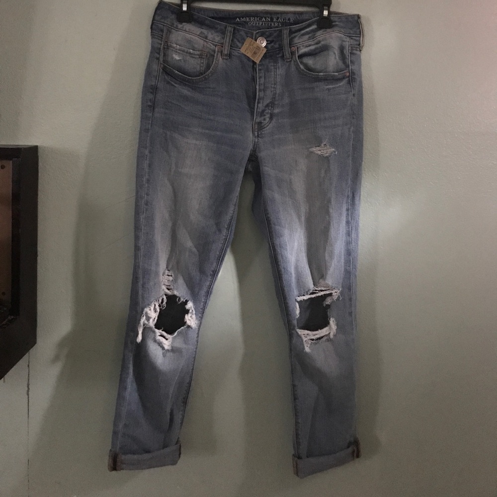 American eagle tomgirl jeans