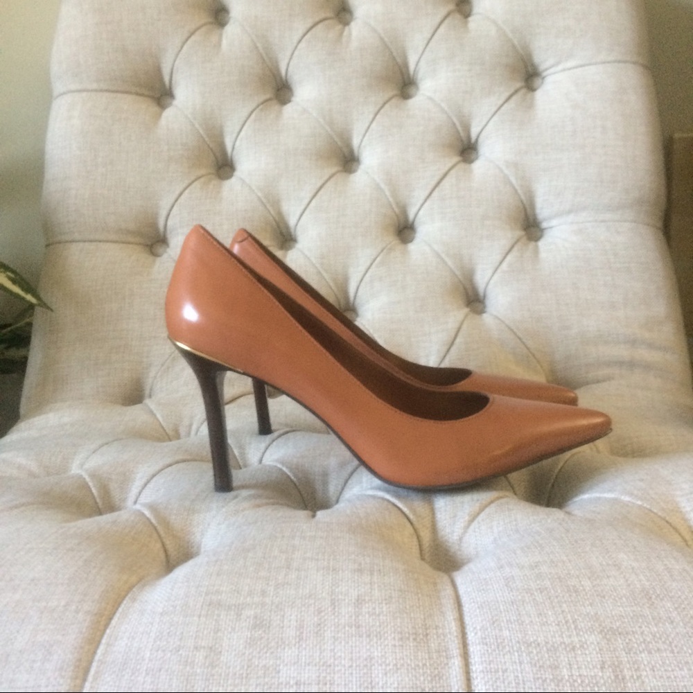NEW Ralph Lauren brown cognac pumps heels