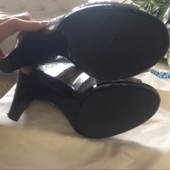 Michael Kors Berkley grey snake sandals - Picture 4 of 4