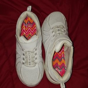 ✔5 for $13✔Danskin Now slip on tennis shoes