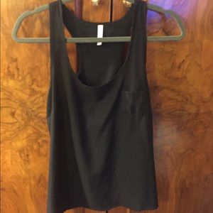 Black Tank