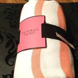 Victoria secrets throw blanket