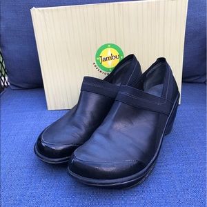 Jambu women's size 9- comfort shoe!