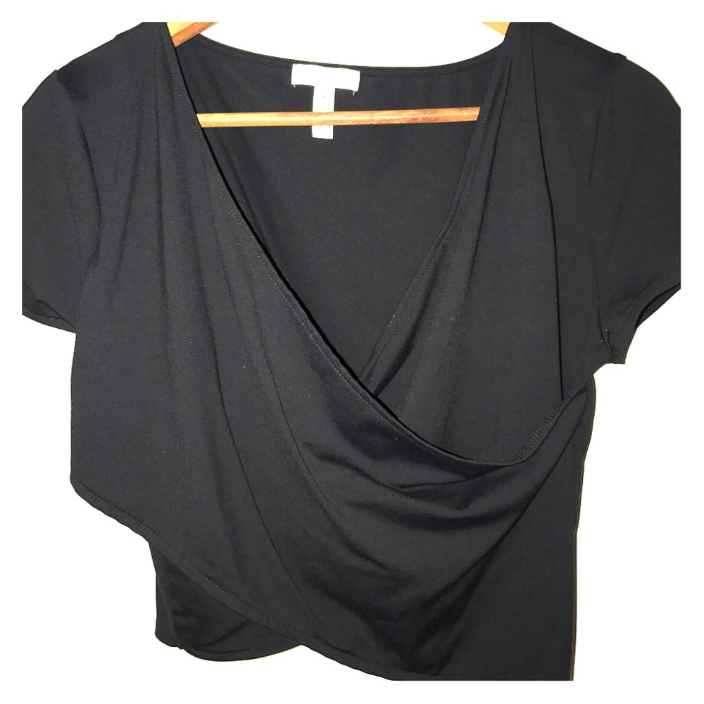 Black Crop Top - by Leith