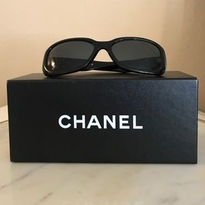 AUTHENTIC CHANEL SUNGLASSES