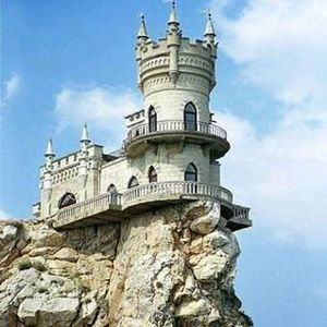 Meet your Posher, Elva