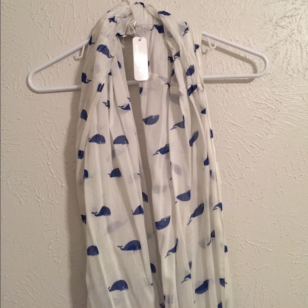 NWT Charming Charlie Whale Infinity Scarf